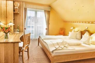 Отель Kraners Alpenhof Bio Bed And Breakfast Pension