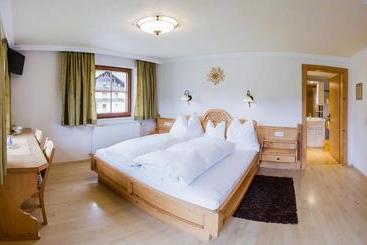 ホテル Landhaus Gemsenblick