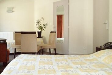 בית מלון כפרי Le Beausejour