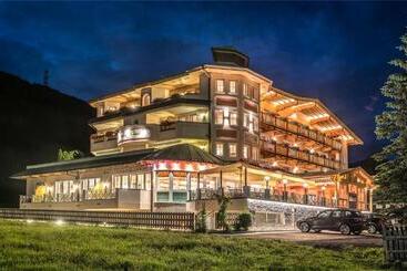 בית מלון כפרי Maria Theresia