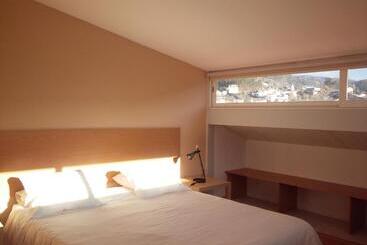 هتل Penthouse   Low Cost