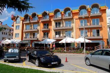 Royal View Hotel And Spa