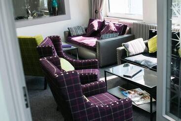 فندق The Plough Inn