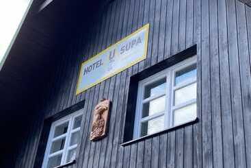 فندق U Supa