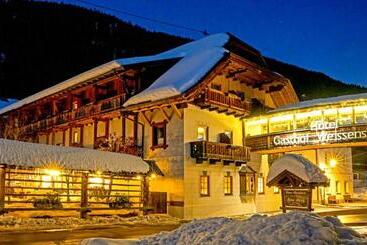 Отель Zum Weissensee
