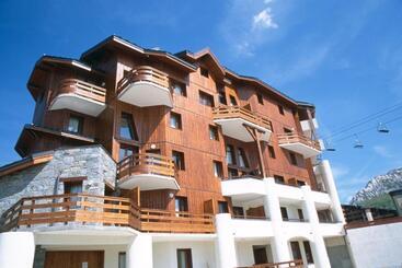 Апарт-отель Madame Vacances Lodges Des Alpages