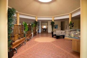 Apartamentos Turisticos Aureus Bahia Sur