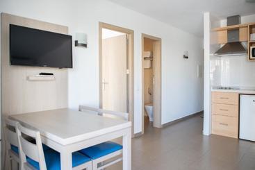 Apartamentos Vistamar Ii