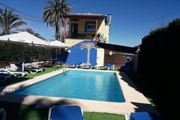 فندق فئة نجمة واحدة Oasis