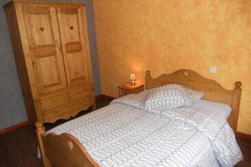 هتل Auberge Du Saut Des Cuves