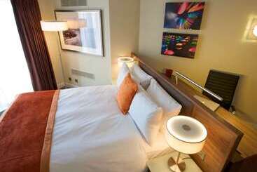 Bermondsey Square Hotel   A Bespoke