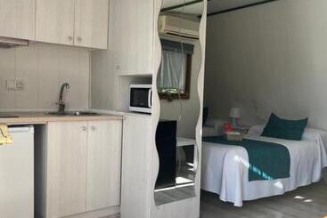 בית מלון כפרי Camping Las Palmeras