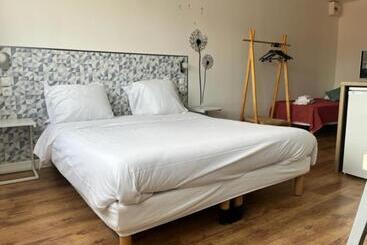 هتل Hôtel Résidence Du Golf