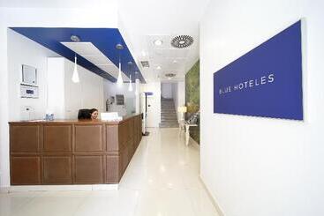 Santa Rosa, Blue Hoteles