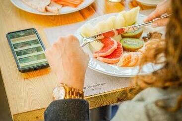 هتل Tent Mojito Suites