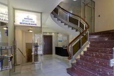 فندق Torreluz Centro