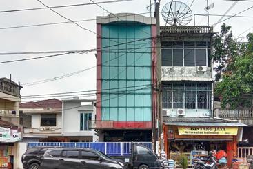 Отель Oyo 90414 Kalangan Kita