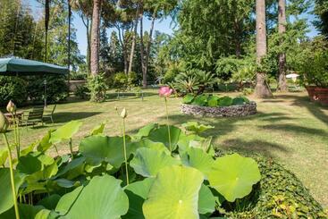 민박 Borgo Studiati Residenza D Epoca