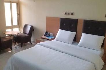 هتل Ayaakaje Guest House