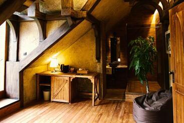 فندق Excalibur Mini