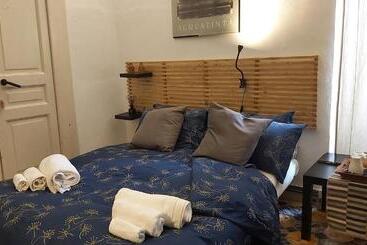 פנסיון Room In Villa   Dimora Aganoor Business Suite