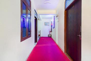 هتل Collection O Welcome Regency