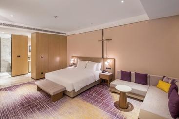 Отель Sunshine Plaza Taiyuan Downtown