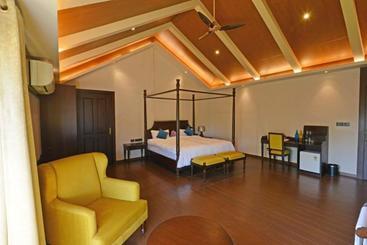 هتل Manohari - The Tea Retreat Resort