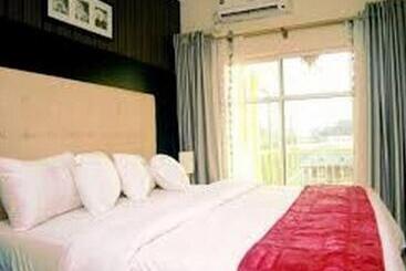 بنسيون Room In Lodge Hampton Towers Spa