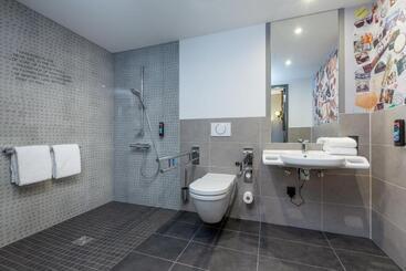 The Niu Crusoe   Apartments