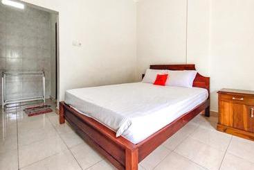 Отель Koolkost Near Benoa Square