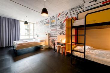 Meininger Hotel Bordeaux Gare Saint Jean