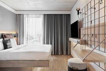 Отель Moxy Rapperswil