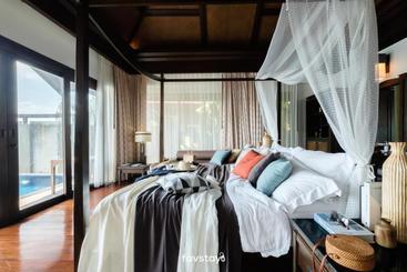 בית מלון כפרי Nora Buri Resort & Spa Samui