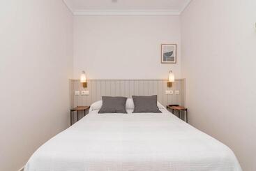 ペンション Hostal El Alférez