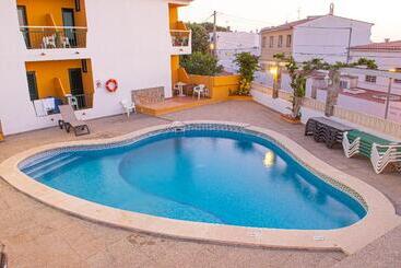 簡易ホテル Sa Paissa