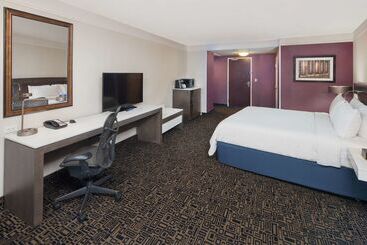 فندق Hilton Garden Inn Montreal Centre Ville