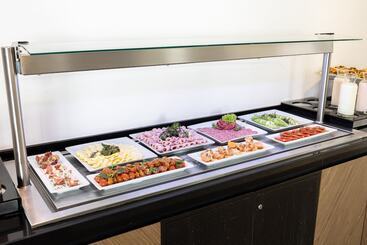 هتل Holiday Inn Santiago   Airport Terminal, An Ihg