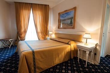 בית מלון כפרי Michelangelo & Day Spa