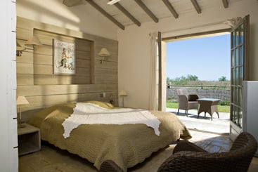 ホテル Hôtel Restaurant Les Arnelles