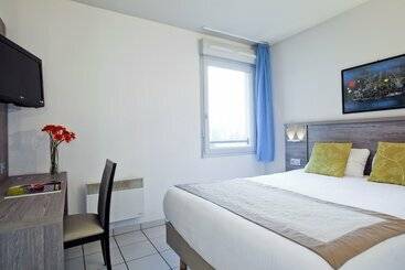 בית מלון כפרי Séjours & Affaires Clermont Ferrand Park Republique