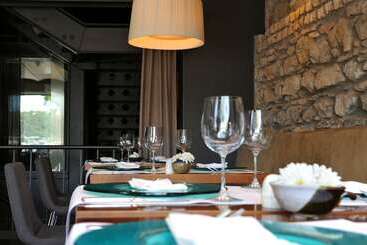 هتل Sumahan On The Water   Special Class