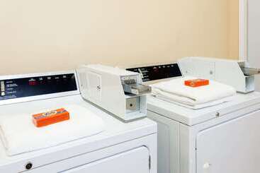 فندق Travelodge By Wyndham El Cajon