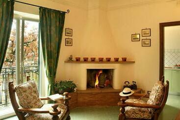ホテル Villa Rizzo Resort And Spa