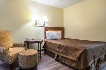 모텔 Rodeway Inn Kissimmee Maingate West   Free Theme Park Shuttle