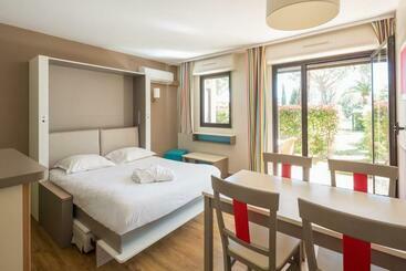 Апартаменты Pierre & Vacances Résidence Les Jardins Ombragés