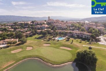 מלון דירות Village Pierre & Vacances Pont Royal En Provence