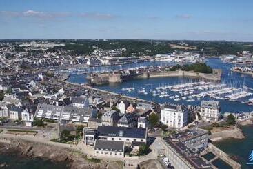 ユースホステル Auberge De Jeunesse De Concarneau