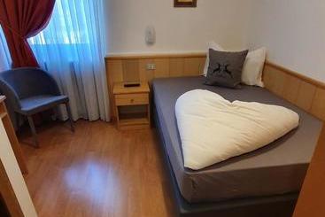 Отель Albergo Dolomiti