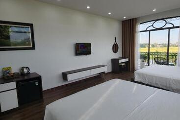 Lotus Hotel Ninh Bình